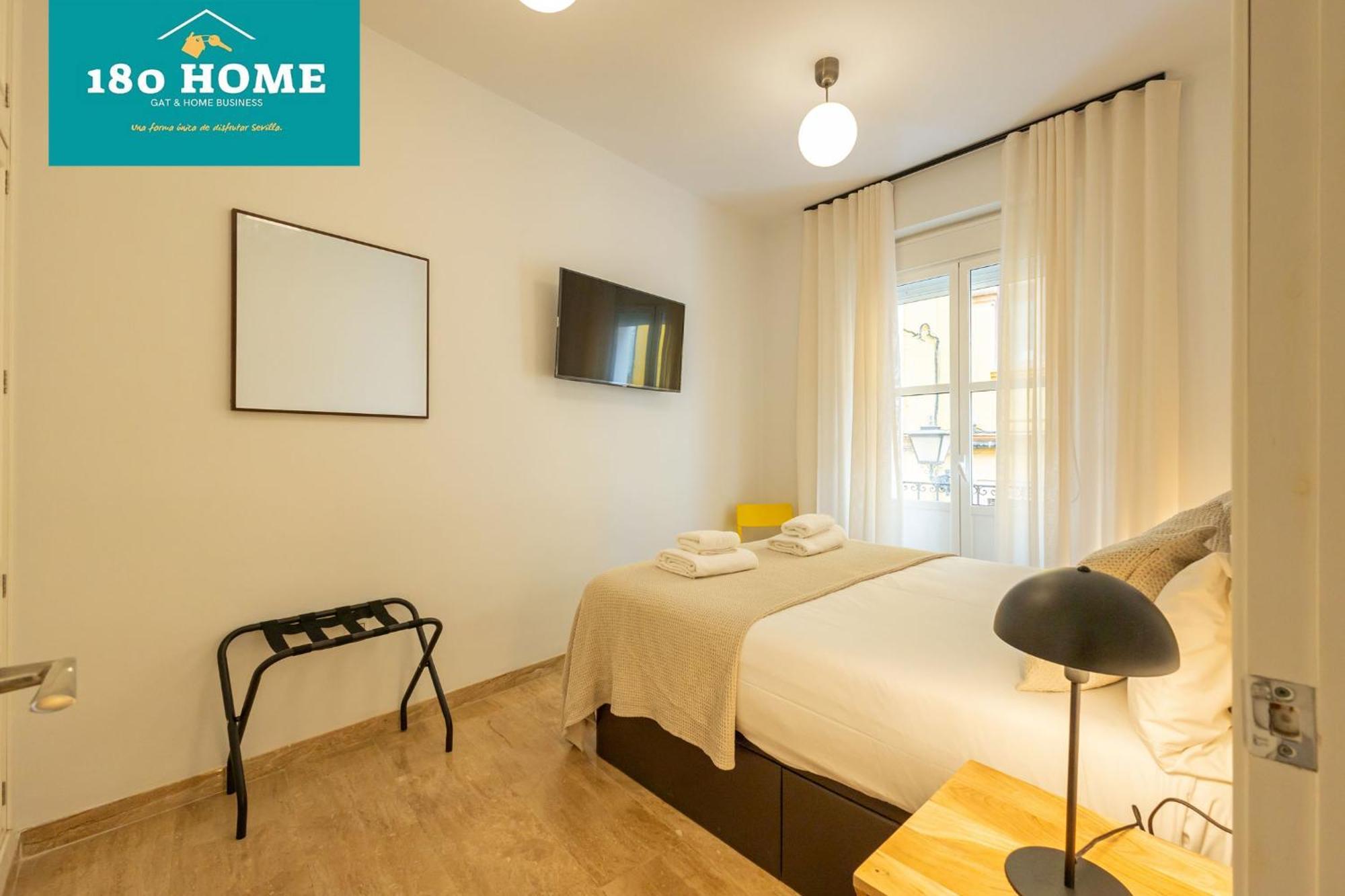 180 Home Goyeneta Luxury Seville Exterior photo