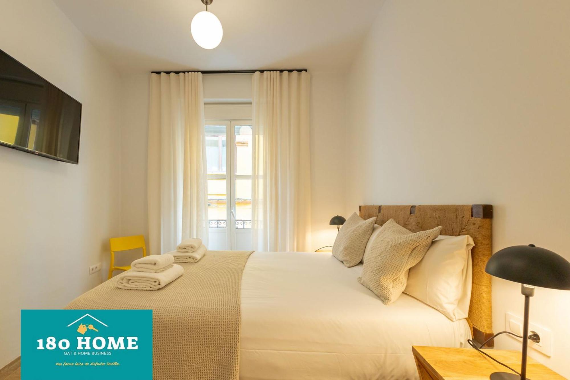 180 Home Goyeneta Luxury Seville Exterior photo